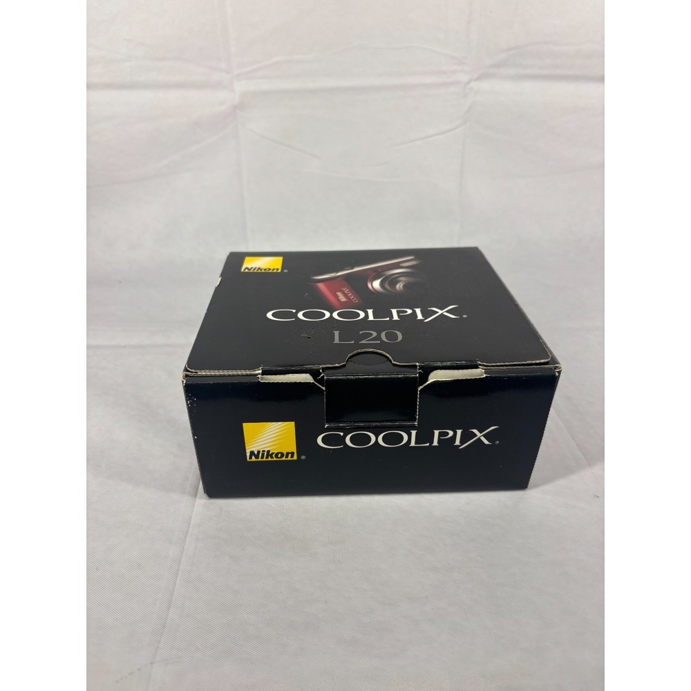 Nikon Coolpix L20 10.0 MP Compact Digital‎ Camera Red 3.6x Zoom 32611450